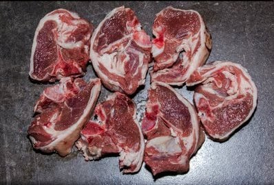 rognonade foin de Crau AOP Moules-vente d'agneau Arles-foin de Crau Moules-vente a la ferme Arles-location de gite Camargue-elevage de brebis dans la Crau-vente de viande d'agneau Alpilles